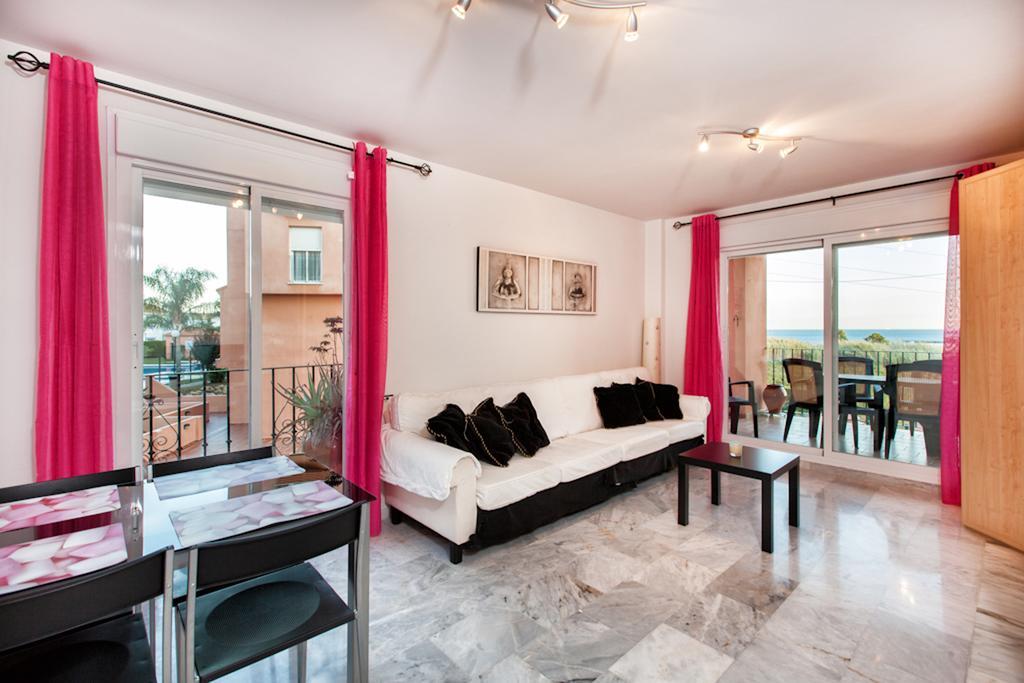 2035-Lovely 1 Bedrooms Sea View Apartment มานิลบา ภายนอก รูปภาพ